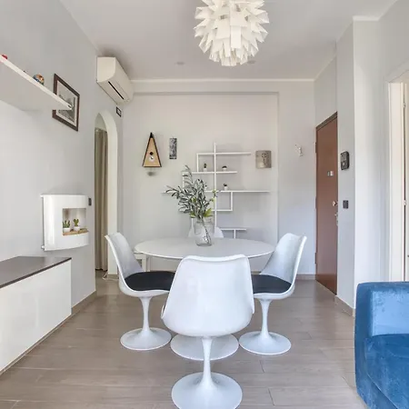 Joivy Delightful Flat With Balcony Apartment Milan Exterior photo